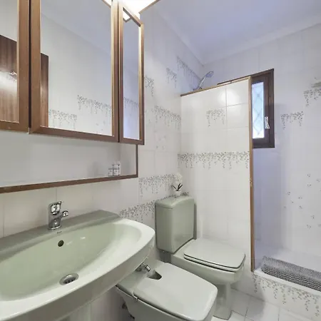 Julia 14pax 5 Sea & Train Sant Andreu de Llavaneres